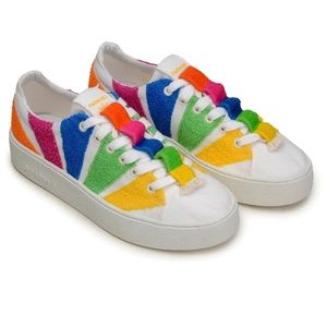 NIB $180 FARM RIO Rainbow Platform Sneaker in size 6.5!